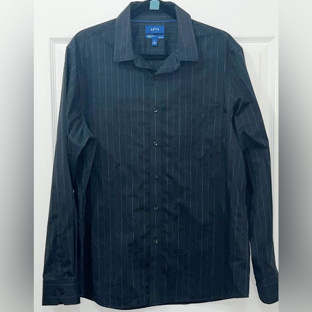 - New Apt. 9 Button Down Dress Shirt Size Large